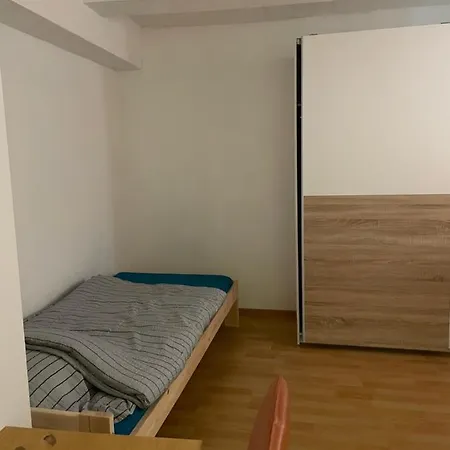 In Zentrum * Springe